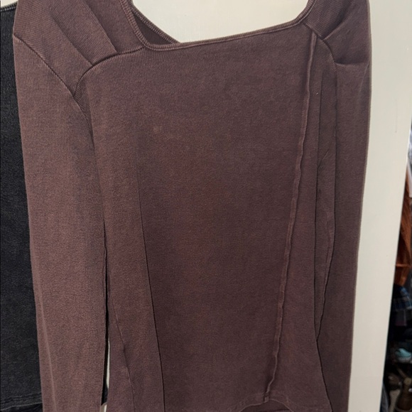 SHEIN Black and Brown Scalloped Button-Down Tops - Picture 8 of 8